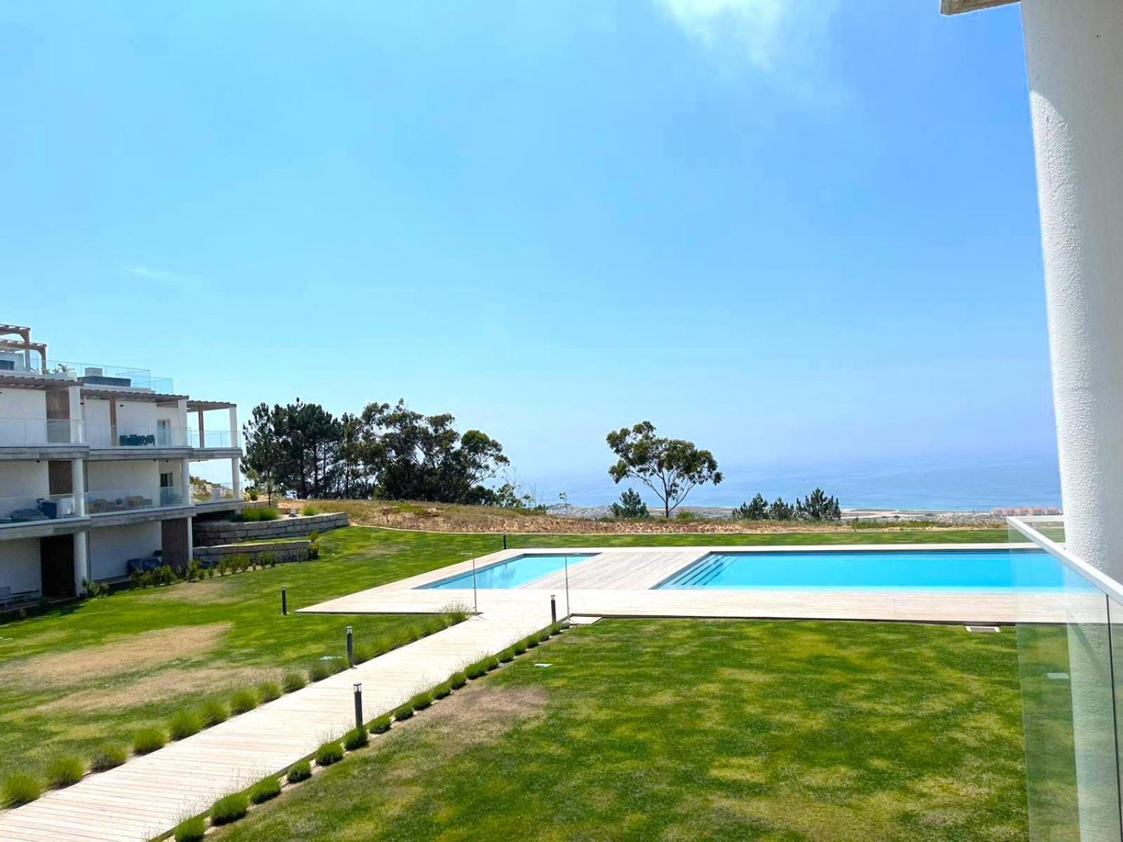 Mar A Vista - Condominium With Pool, Gym And Sea Views Nazaré Exterior photo